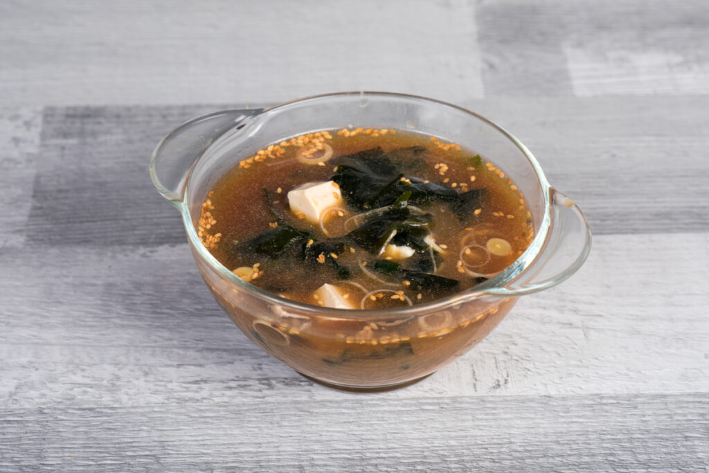 Фото 29 — Суп мисо с терияки лососем